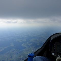 Flugwegposition um 14:36:19: Aufgenommen in der Nähe von Rottal-Inn, Deutschland in 2101 Meter